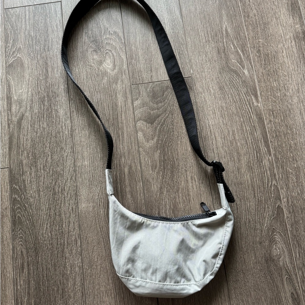 Baggu Mini Crescent Bag - Light Grey